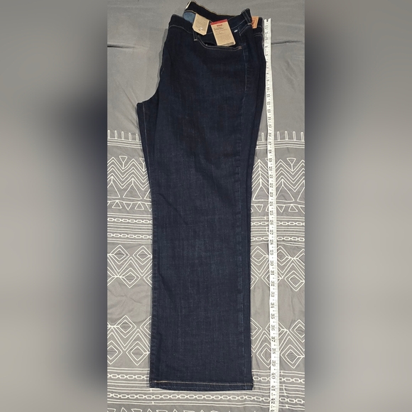 Levis Classic Straight Midrise Dark Wash Jeans Size 20W - Picture 2 of 8